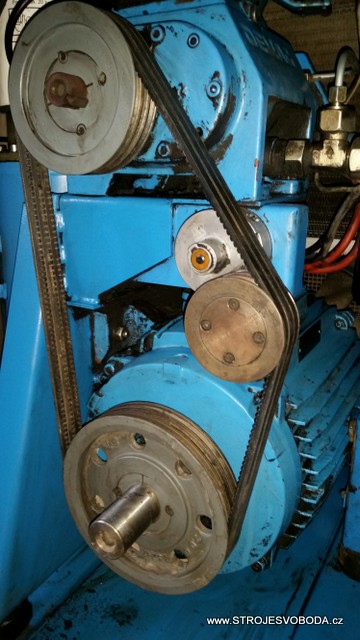 Šroubový kompresor  SP 031 (sroubovy kompresor  mannesmann demag (14).jpg)